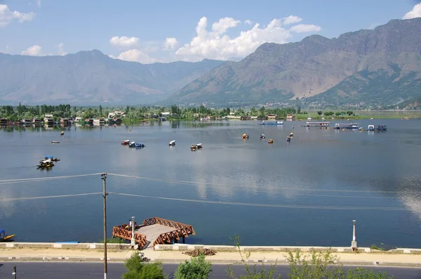 Tó, Srinagar, Kasmír, India városában — Stock Fotó