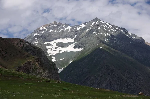 Krajobraz między Sonamarg i Kargil w Ladakh, Kaszmir — Zdjęcie stockowe