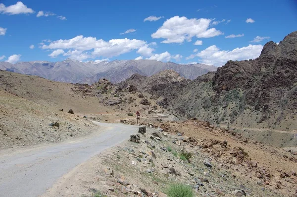 Paisagem perto de Kargil em Ladakh, Índia — Fotografia de Stock