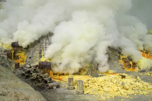 Vapores Enxofre Cratera Vulcão Kawah Ijen Ilha Java Indonésia — Fotografia de Stock