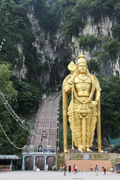 Batu caves hindu religious monument kuala lumpur malaysia — Stock Photo, Image