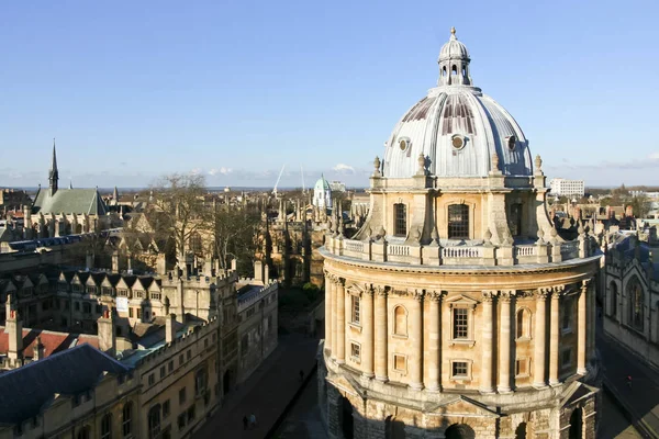 牛津大学图书馆大楼牛津大学天际线 — 图库照片