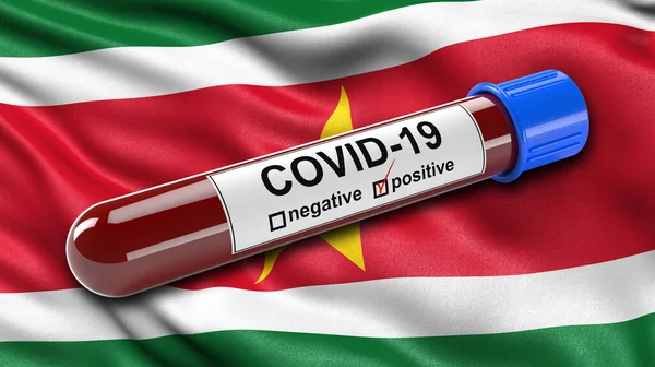 Vlag Van Suriname Wapperend Wind Met Een Positieve Covid Bloedreageerbuis — Stockfoto