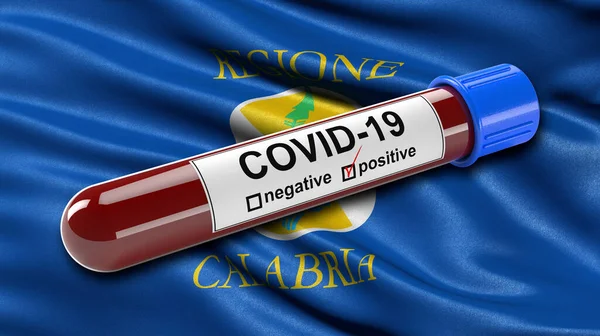カラブリア州のイタリア国旗は 肯定的なCovid 19血液検査管で風に振っています 新しいコロナウイルスの診断のための血液検査のための3Dイラストコンセプト — ストック写真