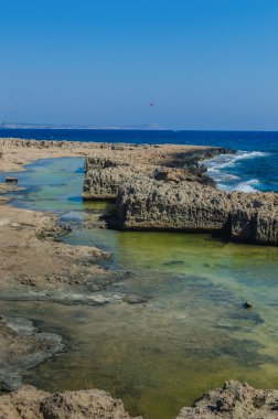 kayalık Akdeniz sahil