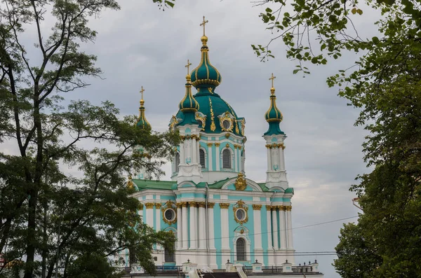 St. Andrew's kerk. Oude historische orthodoxe kerk op Andre — Stockfoto