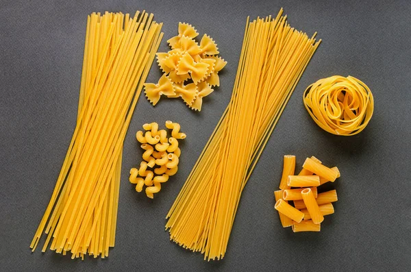 Postcard, background - italian traditional fettuccine pasta (nes — 스톡 사진