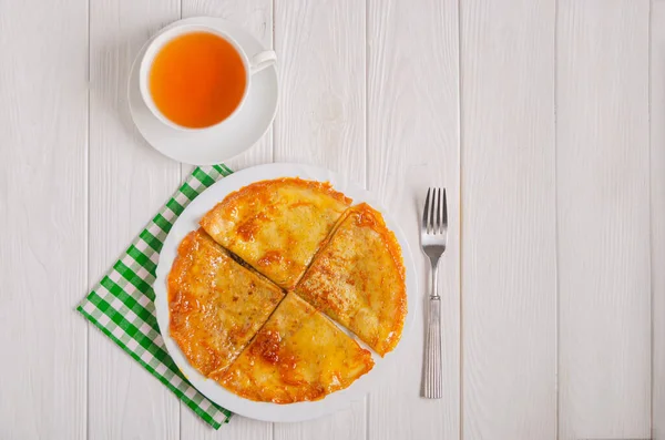 Crepe Suzette Panqueques Con Jarabe Naranja Ralladura Una Mesa Madera —  Fotos de Stock