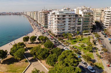 Beyaz Kule Müzesi 'nin en üst gözlem güvertesinden Selanik şehrinin güzel panoramik manzarası.