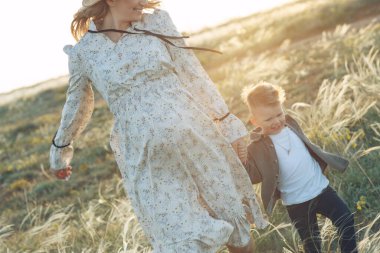 Doğada çocuklu bir anne.. 