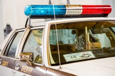 eski polis araba parçası