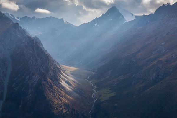 Horská krajina Tien Shan. — Stock fotografie