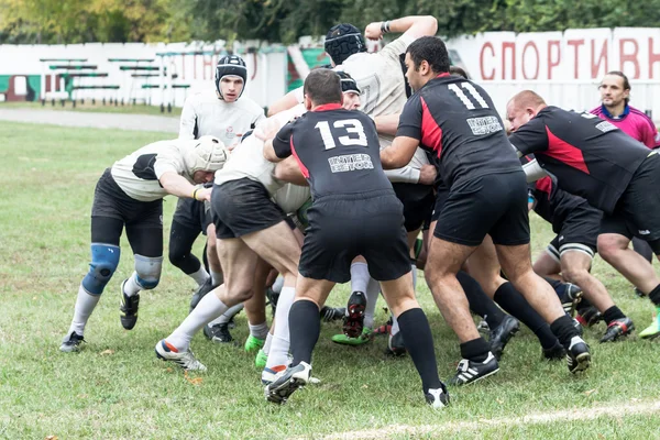 Les joueurs de rugby en action — Photo