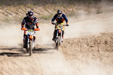 Aşırı spor motosiklet, motokros rekabet