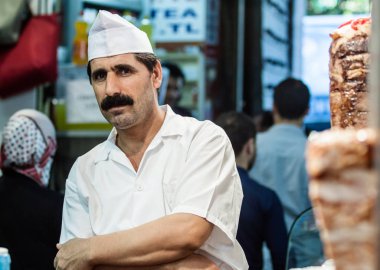 Adam aşçılar ve geleneksel kebap satan