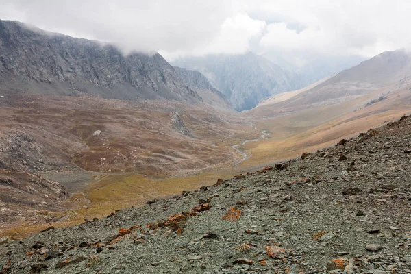 Vista de los picos de montaña, Tien Shan —  Fotos de Stock