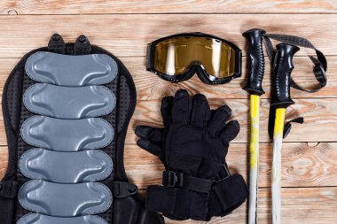Kayak ve snowboard Aksesuar havai görünümü rustik yerleştirilen 