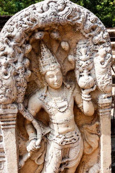Czesciowym reliefem figura Naga-Raja — Zdjęcie stockowe