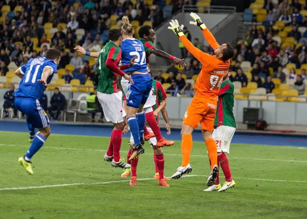 Uefa europa league fussball spiel dynamo kyiv - maritimo — Stockfoto