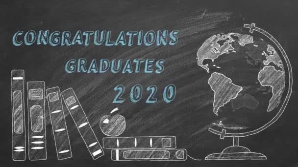 Letteren Congratulaties Graduates 2020 Roterende Wereldbol Schoolboeken Zijn Getekend Met — Stockvideo