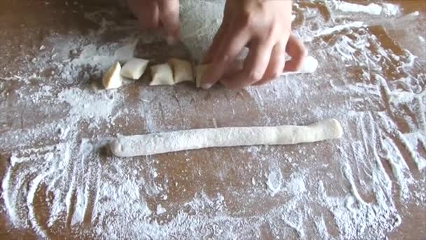 Aardappel Gnocchi maken — Stockvideo