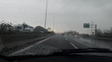 Otoyol sürücü Yağmurlu hava