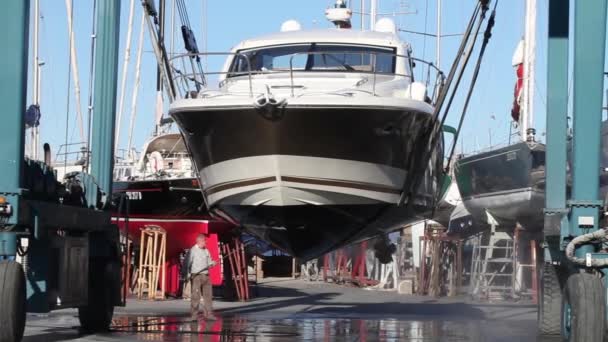 Nettoyage bateau après le transport — Video