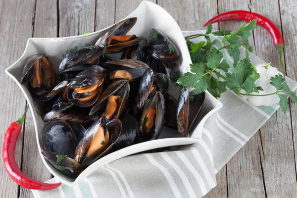Sauteed Mussels With Parsley — Stock Photo, Image