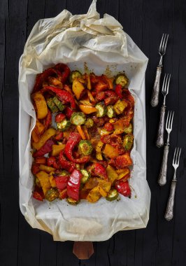 Kavrulmuş sebze üstten görünüm atış