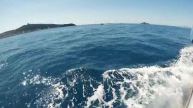 Kıyı boyunca gezinti