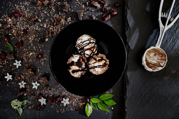 Chocolate Rum Ice Cream — Stock Photo, Image