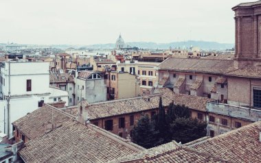 Roma çatılar