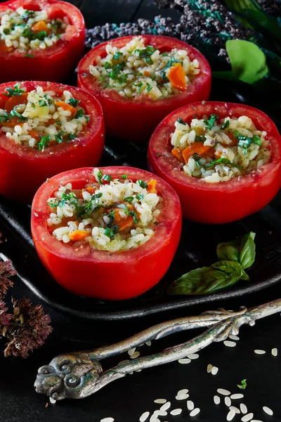 Rice fyllda tomater — Stockfoto