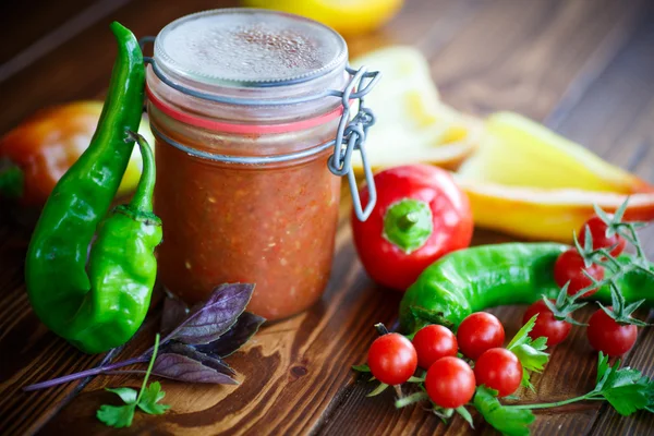 Adjika-Saucen aus frischem Gemüse — Stockfoto