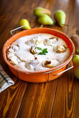 Tatlı kek ile armut