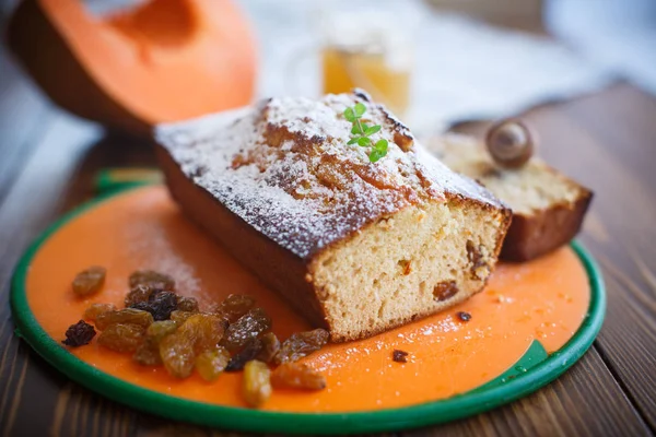 Tök muffin, mézzel és mazsolával — Stock Fotó
