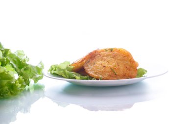 dereotu ile kızarmış patates pancakes