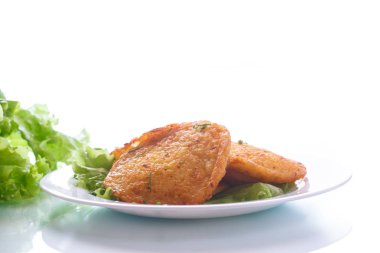 dereotu ile kızarmış patates pancakes