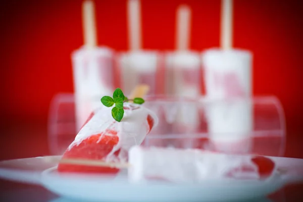 Fruit ice cream — Stock Photo, Image