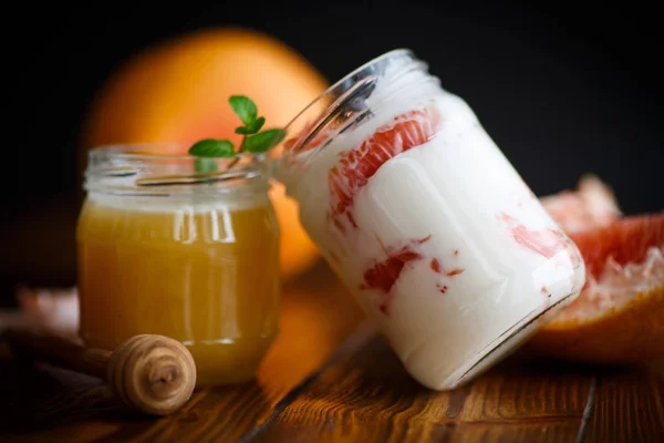 Grapefruit görög joghurt — Stock Fotó