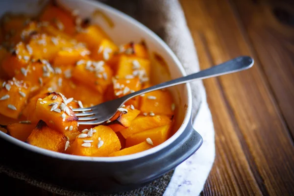 Calabaza dulce al horno con miel — Foto de Stock