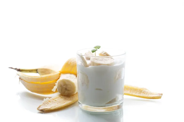 Iogurte com bananas — Fotografia de Stock