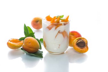 Yunan Yoğurtlu tatlı kayısı