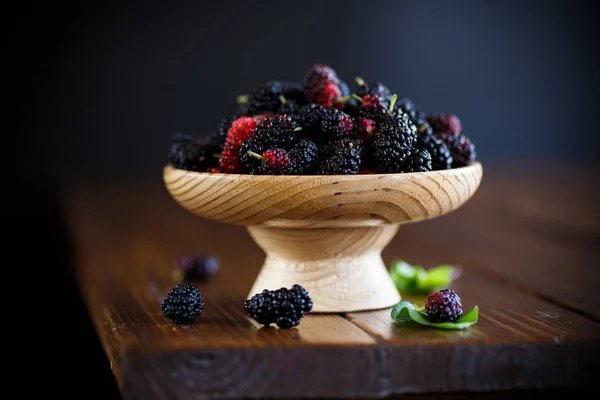 Ripe mulberry and compote — Stock Photo, Image