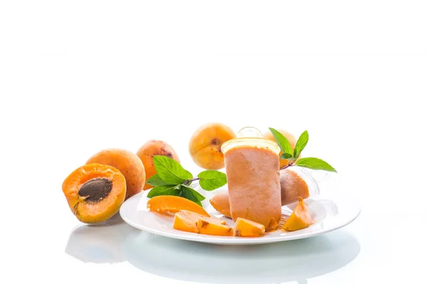 Sweet ice cream from apricots — Stock Photo, Image