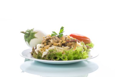 Patlıcan soslu haşlama ev yapımı erişte