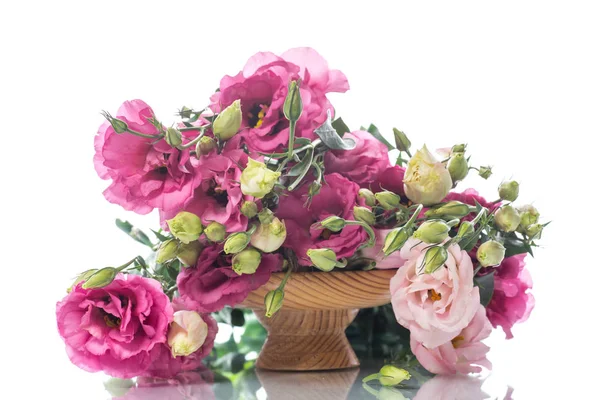 Красивий букет з рожевих квітів ліліантус — стокове фото