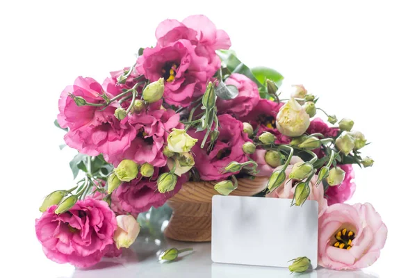 Vacker bukett av rosa lisianthus blommor — Stockfoto