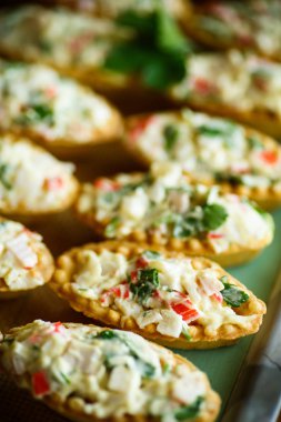 Tartlets doldurma Yengeç