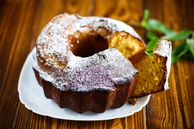 Tatlı büyük bal pasta